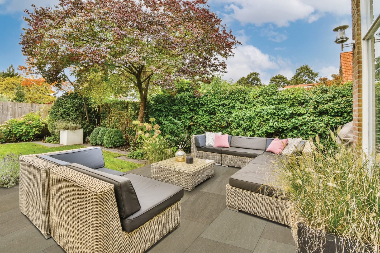 New Bradstone Rock Porcelain Paving slabs Autumn Green