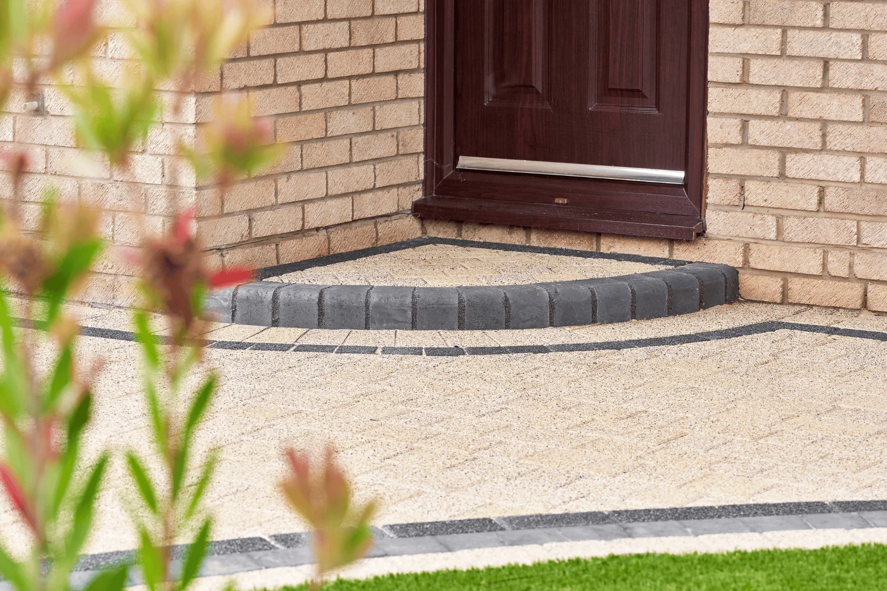 Brett Invicta Granite Driveway Paving - Image 2