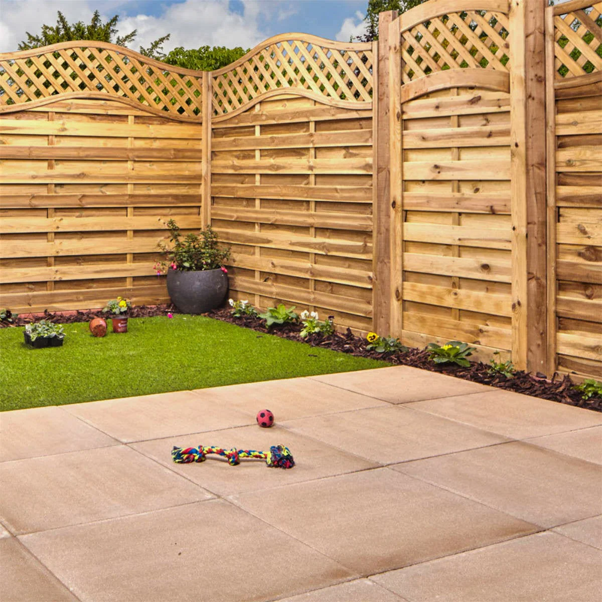Brett Paving Concrete 'Chaucer' Buff textured paving slabs