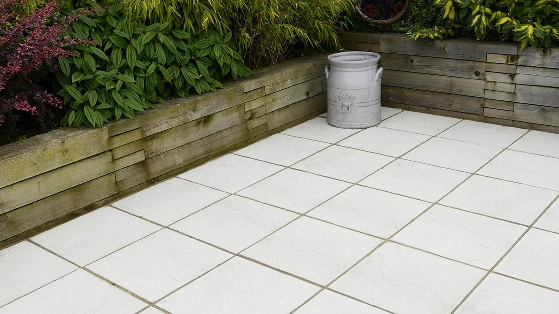 Brett Paving Concrete Stamford Riven Natural Paving slabs