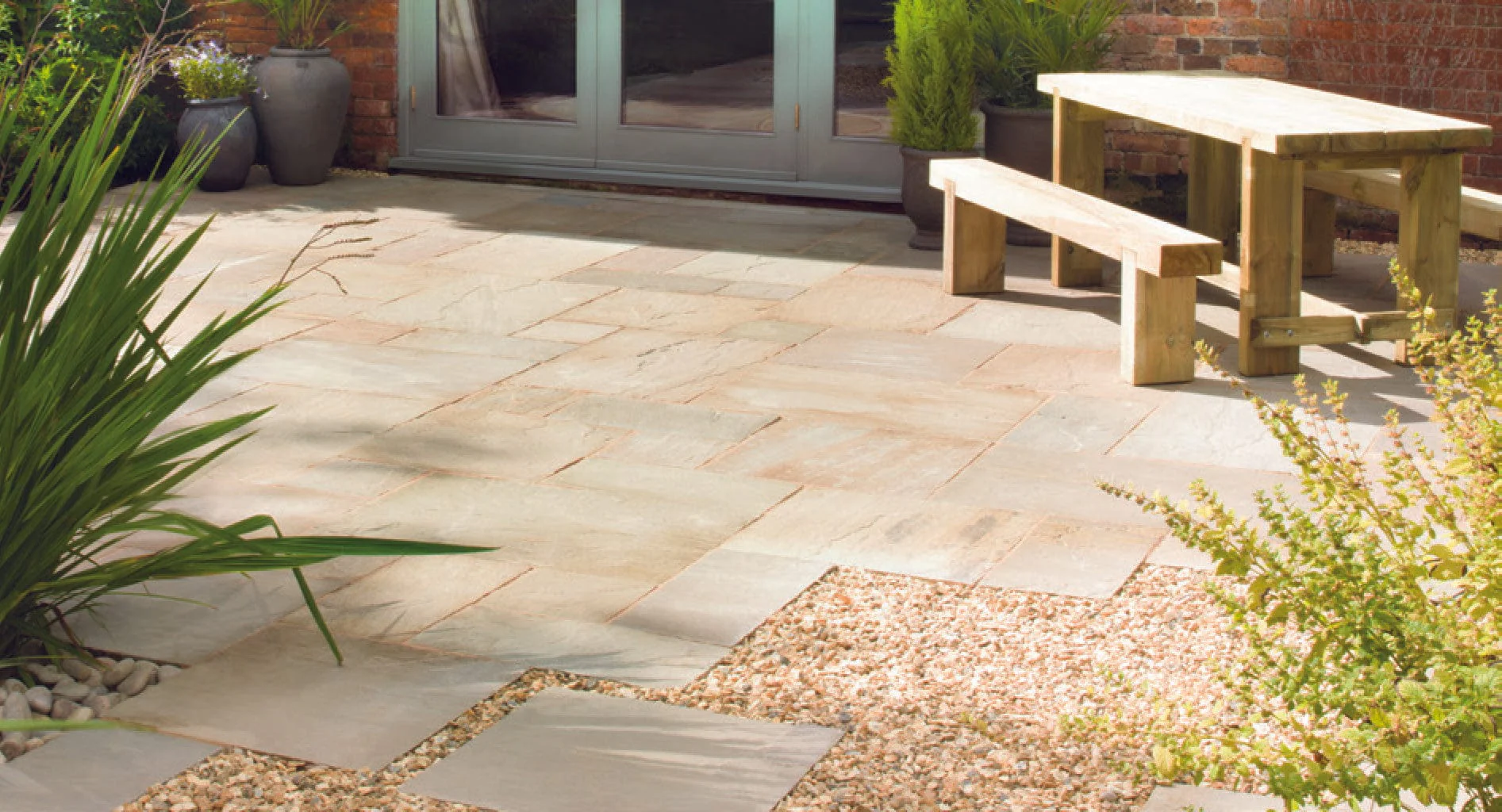 Fossil Mint (Buff) Sandstone Paving Slabs – Riven – 22mm